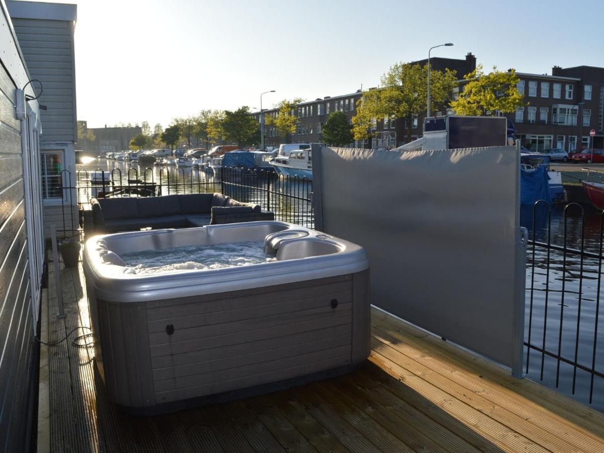 Beautiful Houseboat With Terrace Jacuzzi Hotel The Hague Exterior photo